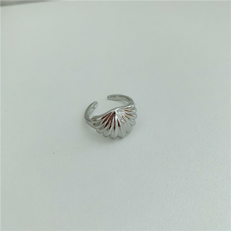 Fashion Shell Shape Simple Personality Ring Index Finger Ring display picture 2