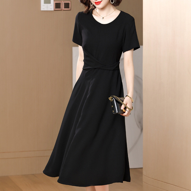 Dress female European and American fashion original design temperament short sleeve slim fit medium long skirt