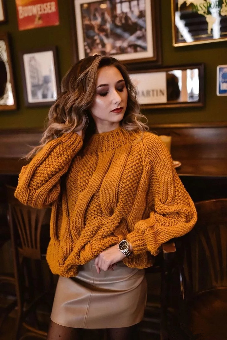 Round Neck Twist Knit Pullover Sweater NSJXW106941