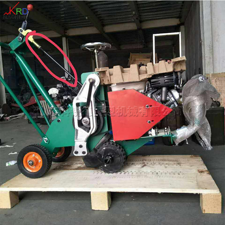 手扶式自动起草皮机 小型汽油式铲草坪机器 足球场草皮铲销工具