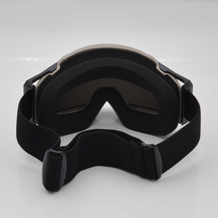 2020 Occhiali protettivi antivento UV per moto fuoristrada da motocicletta # 8048_voghion.com