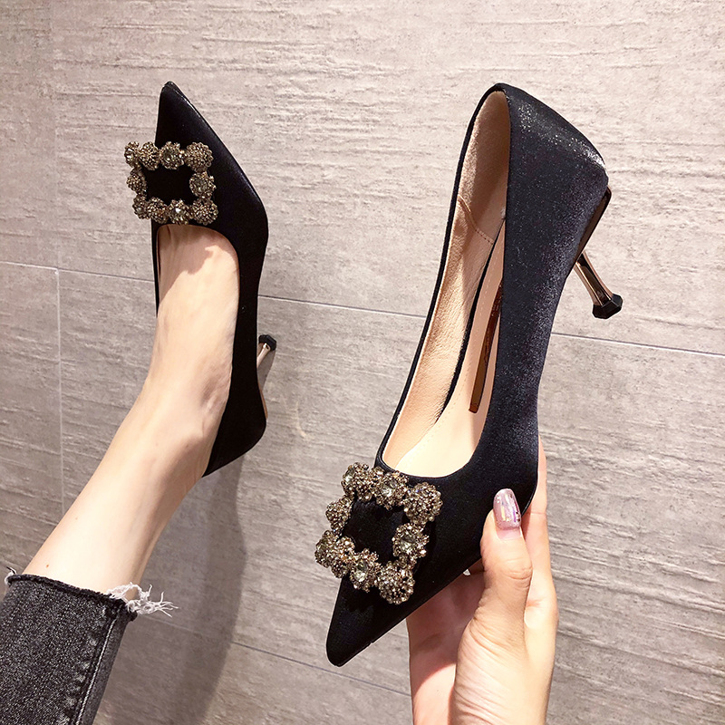 2020 autumn new French temperament water drill deduction wild single shoes pointed shallow mouth stiletto black high heel women