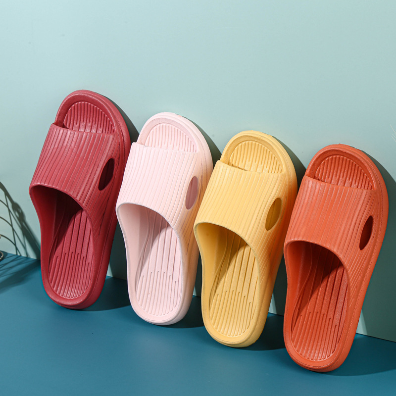 Wholesale of one piece of soft sole slippers for summer sleeper indoor anti slip one word slipper, solid color, home use, and cool slippers with a sense of stepping on feces