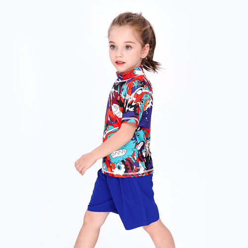 Children's casual beachwear short-sleeved boys and girls split sunscreen swimsuit loose beach pants for vacation and travel