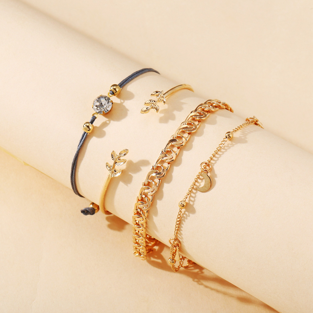 Rhinestone Bracelet  4 Piece Set Creative Simple Alloy Metal Chain Bracelet Wholesale Nihaojewelry display picture 6