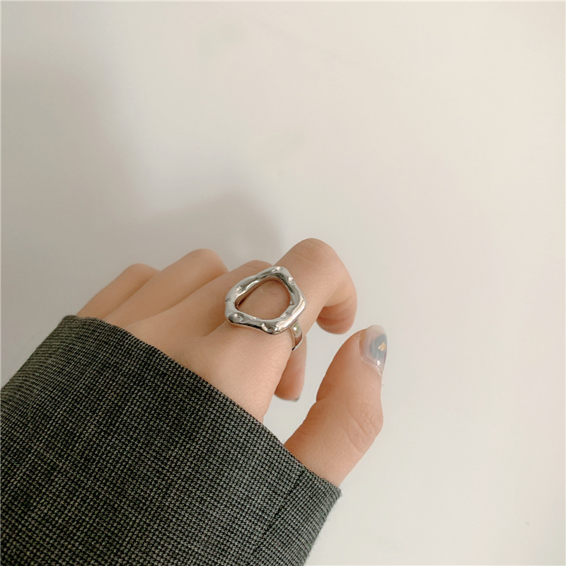 Irregular Circle Metal Ring display picture 5