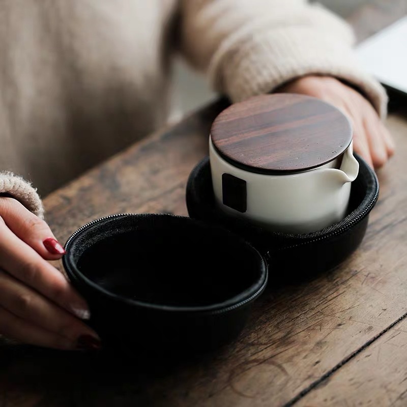 Gres expreso taza de viaje Kung Fu juego de té traje bolsa portátil una olla dos tazas al aire libre regalo Ventas Directas logo té