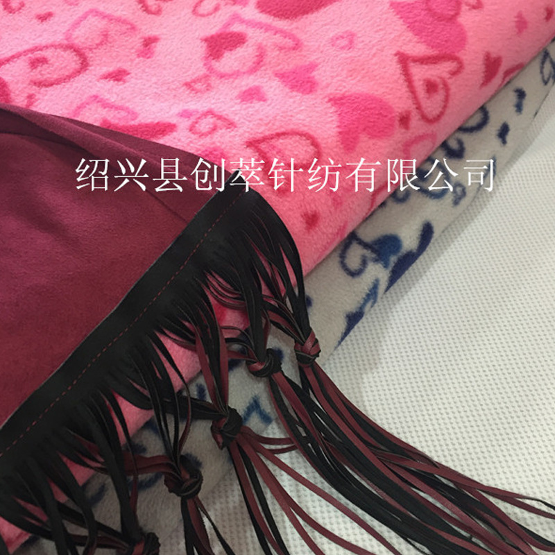 厂家供应全涤针织 爱心印花摇粒绒  全涤睡衣服装面料