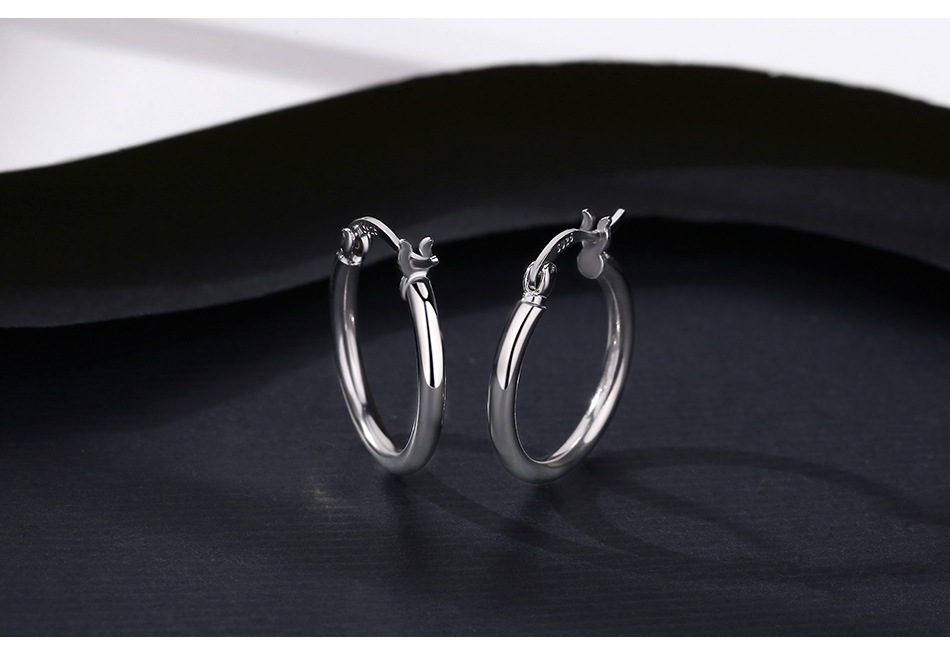 Simple Semicircle Silver Earring Wholesale display picture 6