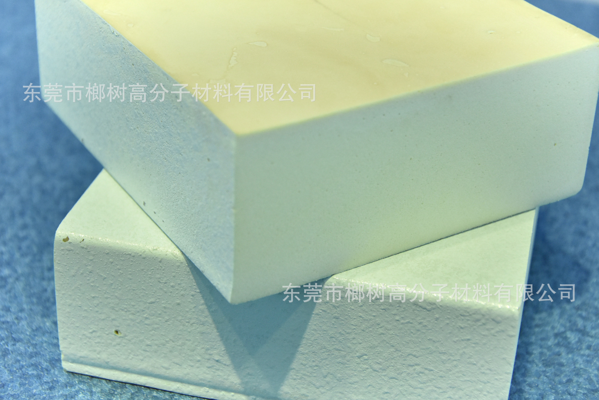 聚氨酯泡棉包胶耐磨防护扶手pu发泡自结皮电动轮椅扶手厂家-阿里巴巴