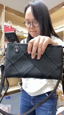 黑色多层小包|ru