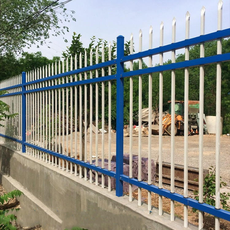 蓝白锌钢护栏现货 幼儿园围墙栅栏 新农村别墅围墙护栏 价格优惠