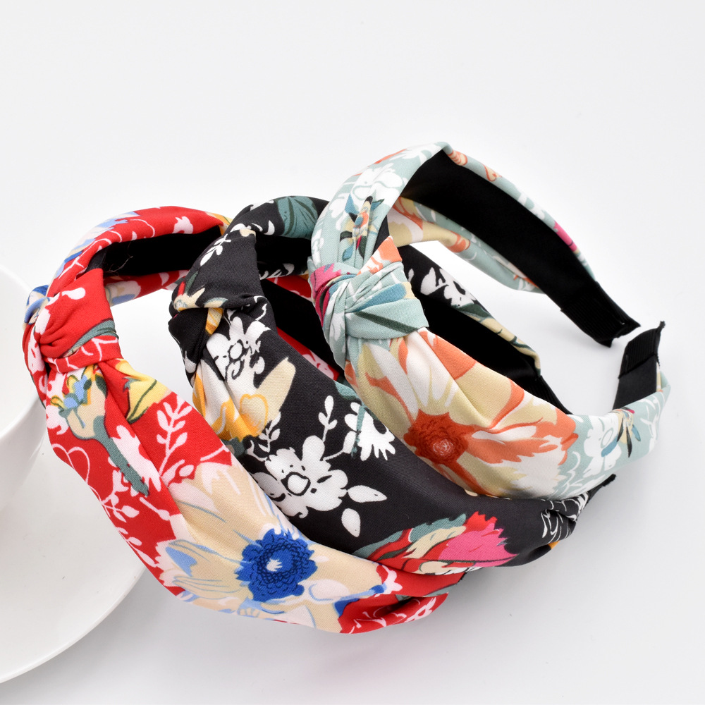 Korea's New Mori Series Beautiful Flower Headband Hair Headband Wild Wide Brim Fabric Hair Accessories display picture 7