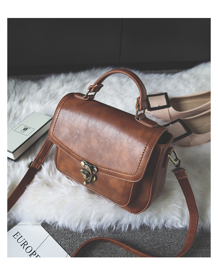2024 neue kleine quadratische Tasche Retro-Stil Handtasche PU-Leder Retro Lock Schnalle beliebte Mode vielseitige Damentasche minimalistische kleine Tasche_voghion.com