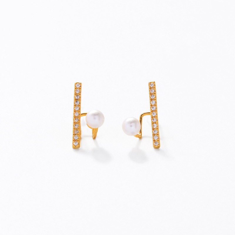 Korean Fashion Copper Zircon Diamond Earrings Niche Pearl Earrings Wind Creative Letter Earrings Wholesale display picture 7