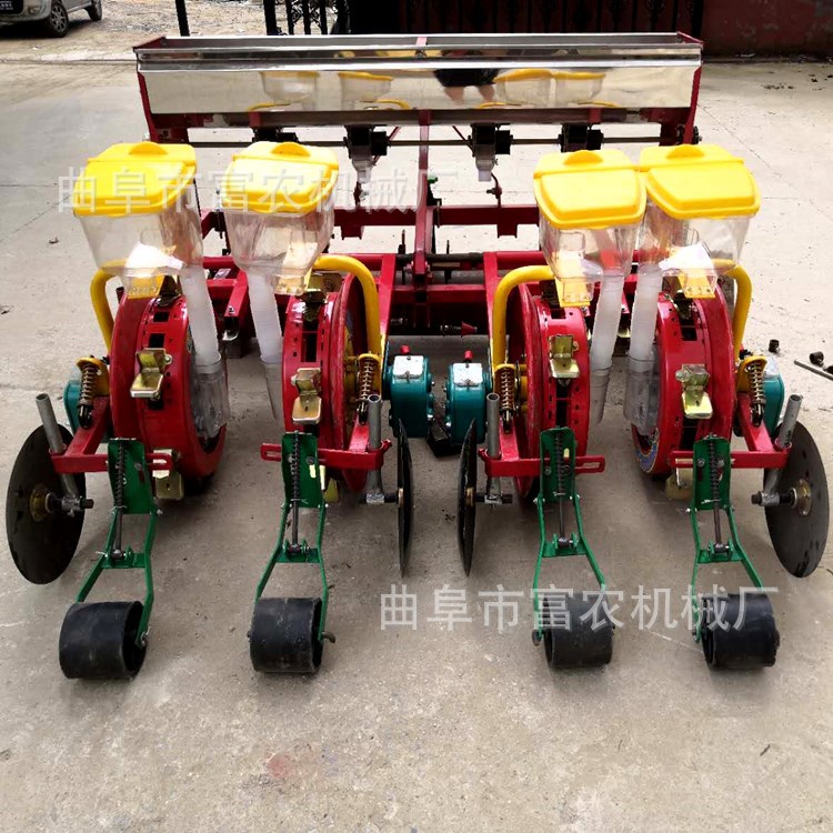 油葵棉花打瓜铺膜精播机 水果玉米精播施肥起垄覆膜滴灌一体机