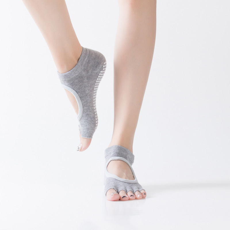 [Factory Wholesale] Dig hole dispensing yoga socks non-slip foot protection Putila ladies open-toe backless five-finger socks