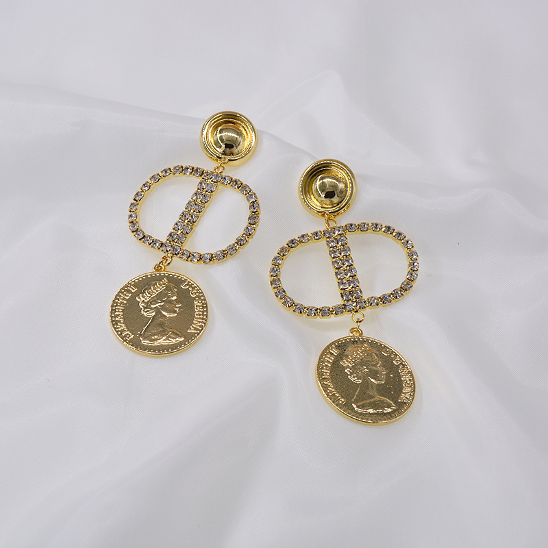 Exaggerated Earrings New Wave Korean Retro Earrings Long Coin Earrings Wholesale Nihaojewelry display picture 4