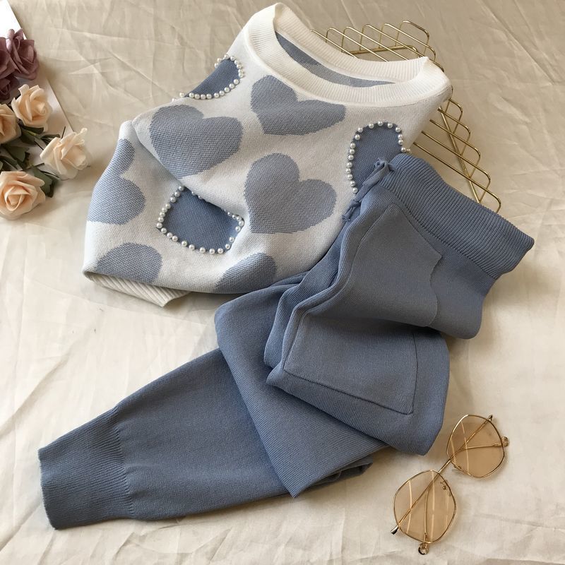 Casual Fashion Suit for Small Women, Tall and Stylish, Age-Reducing Temperament, Knitted Short-Sleeved Pants, Two-Piece Spring and Summer Suit