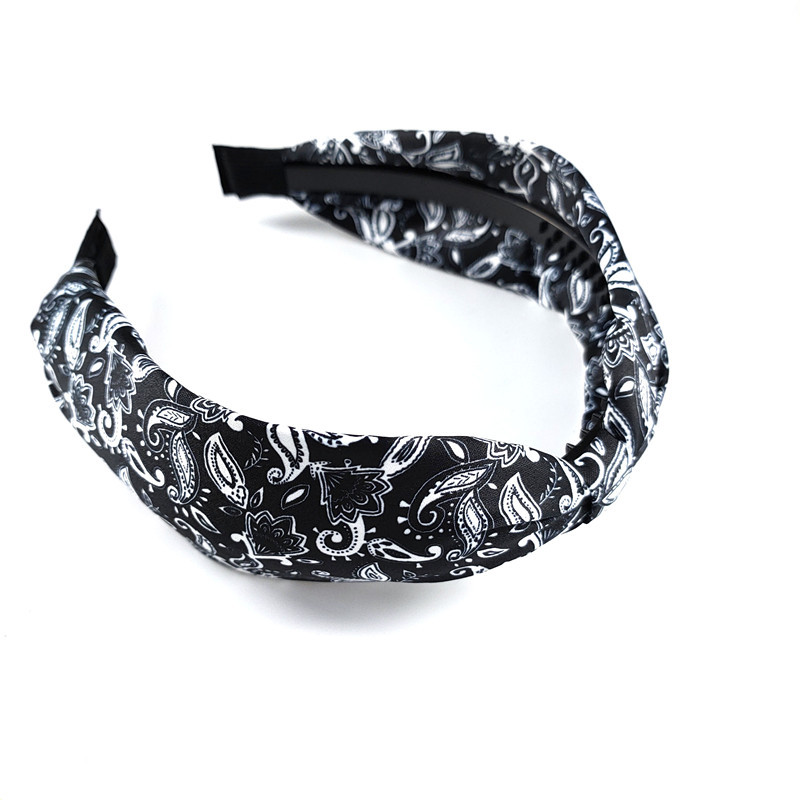Korean Headband Fashion High-end Fabric Hairpin Wide-brimmed Simple Cashew Printed Headband Hair Ladies Accessories Wholesale Nihaojewelry display picture 7