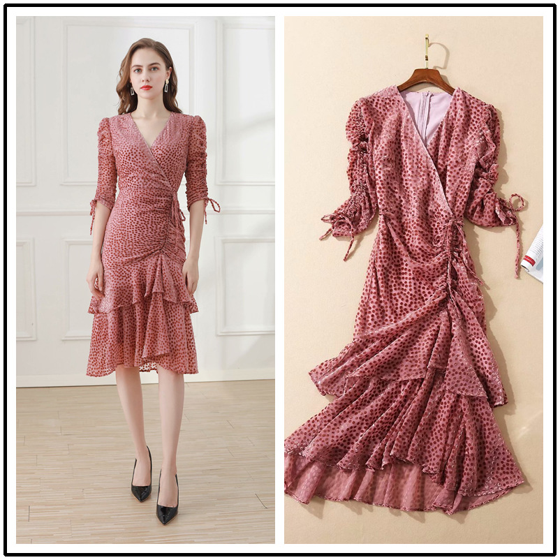 2020秋冬新款欧美气质V领抽绳系带收腰包臀波点荷叶边丝绒连衣裙
