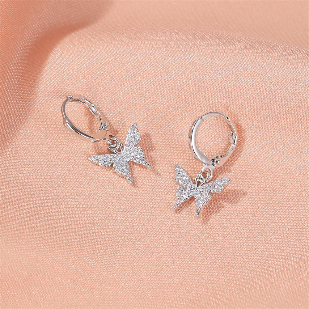 New Style Earrings Temperament Diamond Small Butterfly Earrings Ear Buckle Female Wild Gold Butterfly Earrings Wholesale Nihaojewelry display picture 10