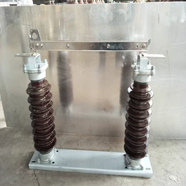 隔离开关;高压断路器;连接器