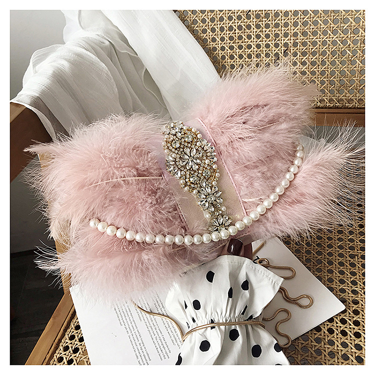 Women's Small Fur Solid Color Streetwear Rhinestone Pearl Square Flip Cover Crossbody Bag display picture 3