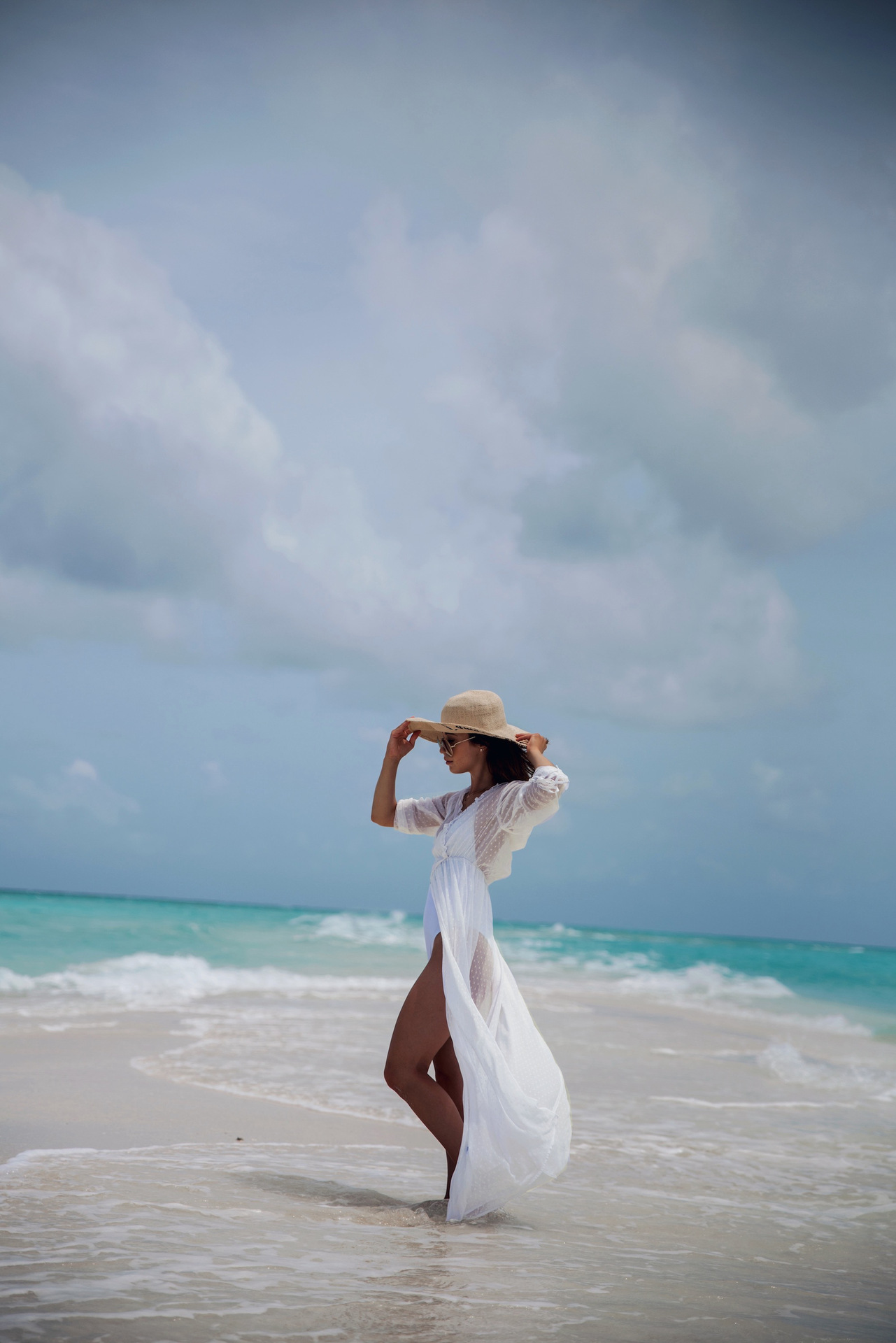 جديد أزياء مثير الأبيض الجاكار نقطة واقية من الشمس سترة عطلة الشاطئ سترة اللباس ملابس السباحة بيكيني الجملة Nihaojewelry display picture 5