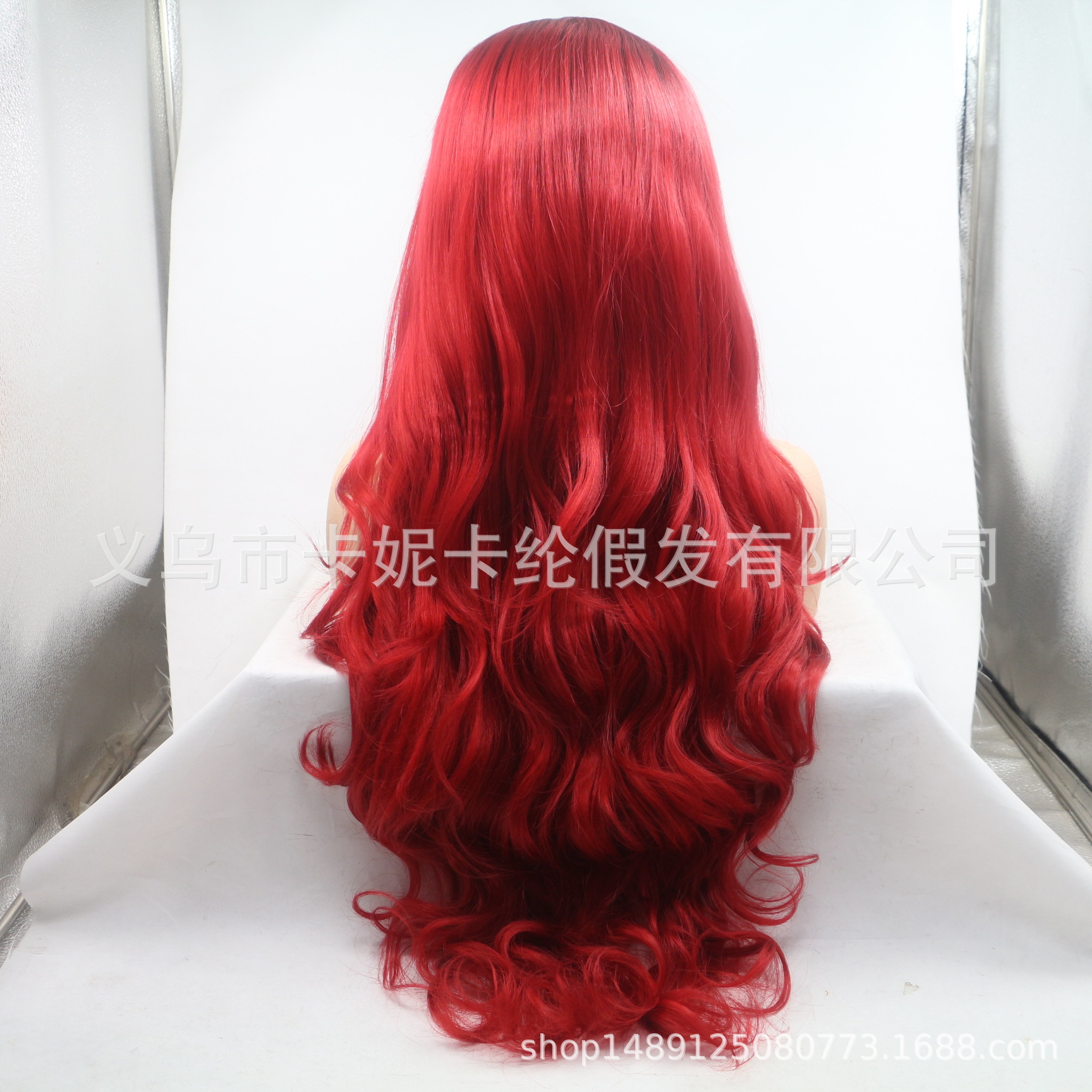 Moda europea y americana, cabello largo y rizado, peluca de fibra química, tocado de mujer, funda de pelo de encaje al por mayor