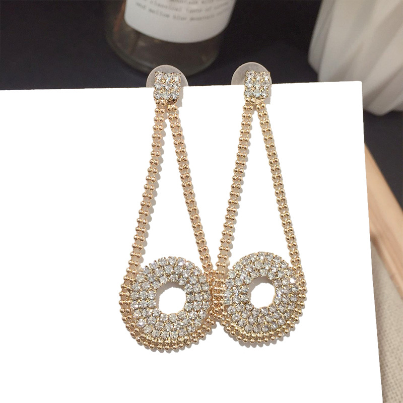 Nouvelle Mode Coréenne Pleine Tendance Diamant Cercle Sauvage Boucles D&#39;oreilles En Alliage Classique Pour Les Femmes Nihaojewelry display picture 2