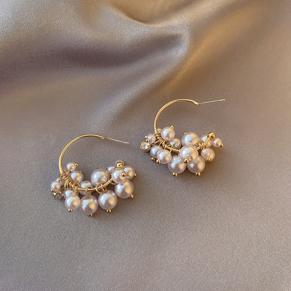 Boucles D&#39;oreilles En Forme De C En Forme De C Avec Perles En Argent S925 display picture 5