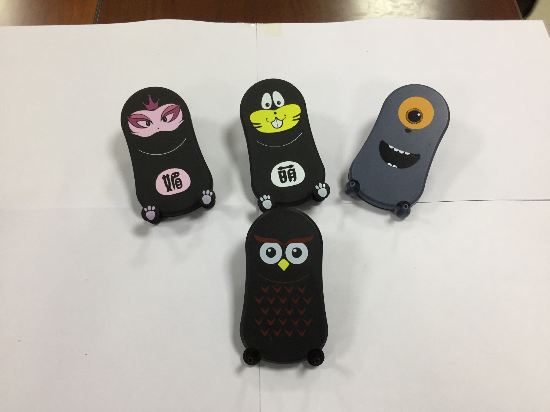 东莞清溪塘厦塑胶外壳UV喷油加 工橡胶油喷油加 工普通油喷油加