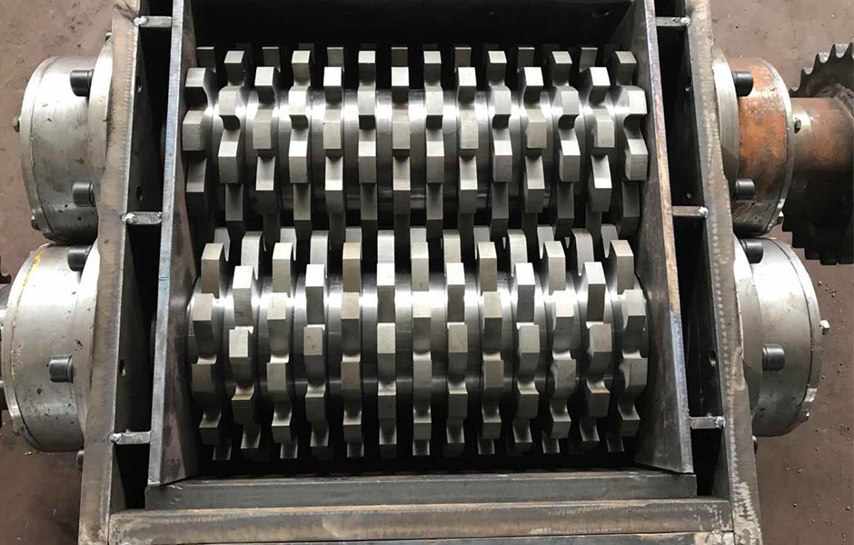 回收撕碎机  二手1800型双轴撕碎机 1800型塑料撕碎机 旧撕碎机