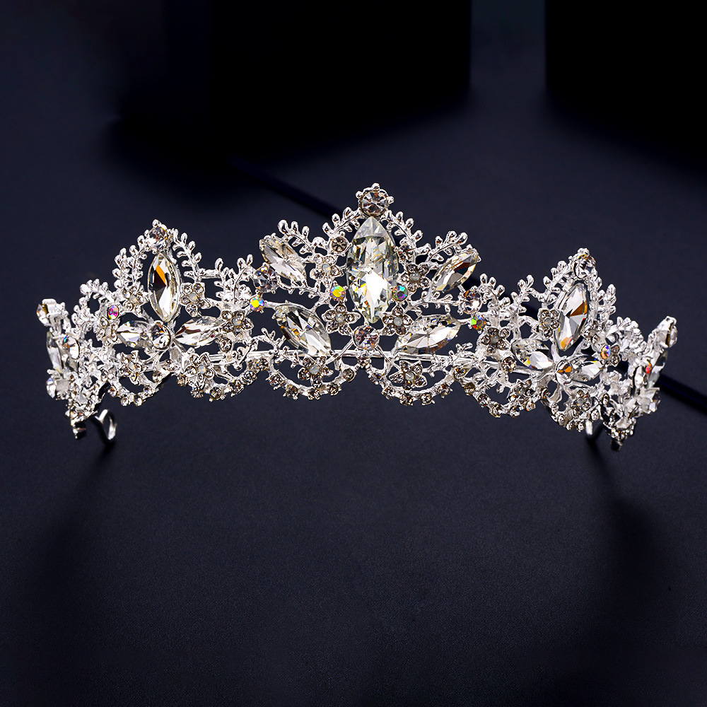 105g Weight Crown Hair Accessories Type Crystal Inlay Material 1 Piece Quantity Daily, Party Occasion Alloy Material Crown Pattern Women's Gender Hollow Out, Inlay Design Shiny, IG Style Style Women's IG Style Shiny Crown Alloy Hollow Out Inlay Crystal Crown 9
