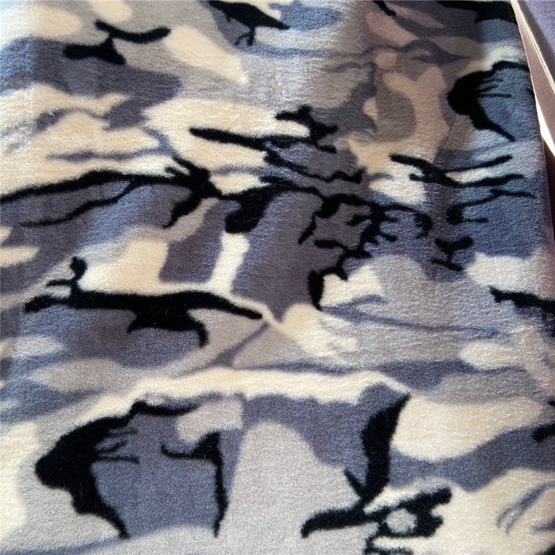 Imitación de piel de conejo tela de camuflaje bufanda alfombra ropa Zapatillas de lana Bola de piel pijamas Cuello de piel tela de impresión
