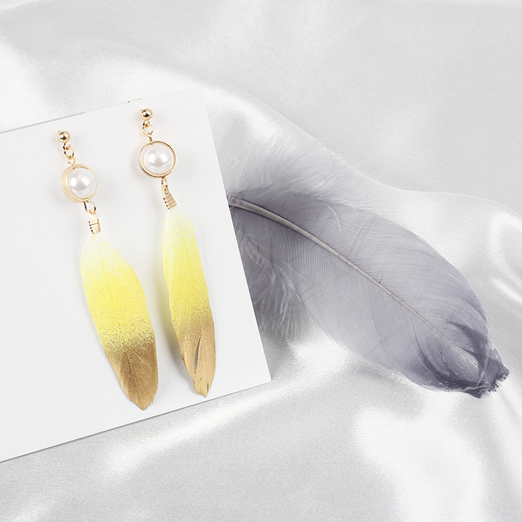 4g Weight Earrings Classification Wedding, Travel, Birthday, Festival Occasion Women'S Gender INS Style Style White, Purple, Red, Green, Yellow, Black Color Fashion Autumn And Winter Tassel Feather Pearl Earrings 4