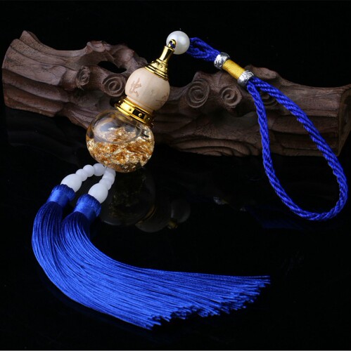 Gold foil double-bearded gourd pendant car rearview mirror decoration creative can hold perfume tassel goddess style