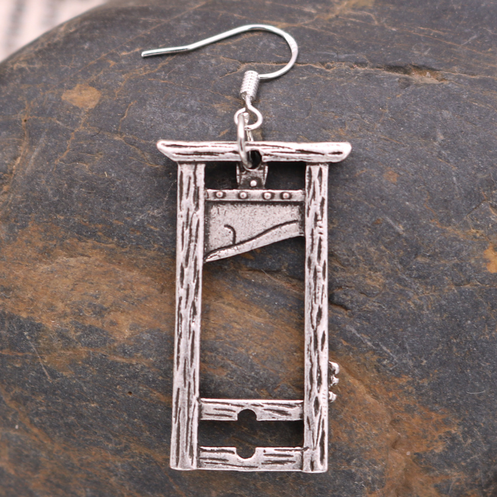 Gothic Earrings Image 2