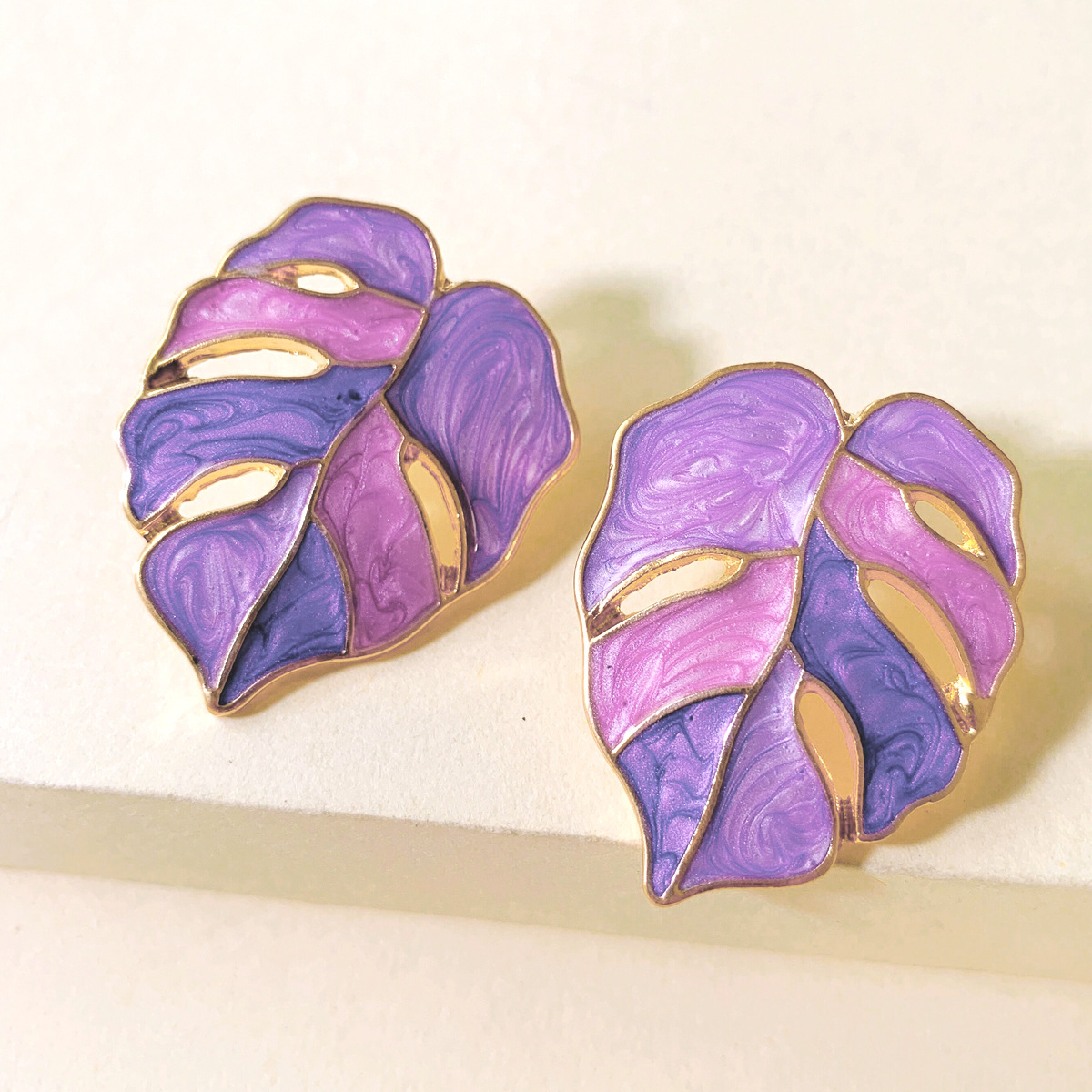 Fashion Leaf Alloy Acrylic Earrings Ear Studs display picture 8