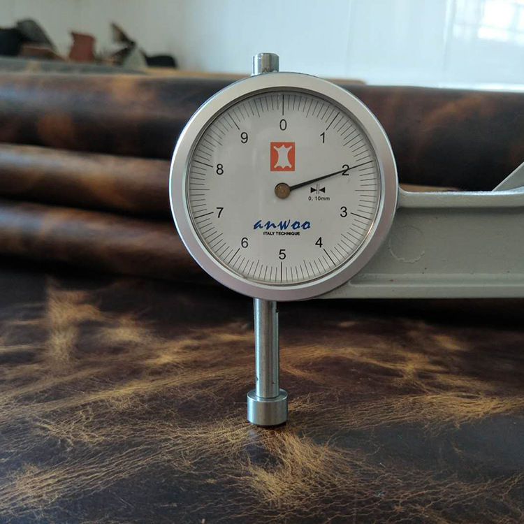 头层变色花油皮真皮油腊牛皮现货 2.0厚复古油腊皮鞋包用花油皮