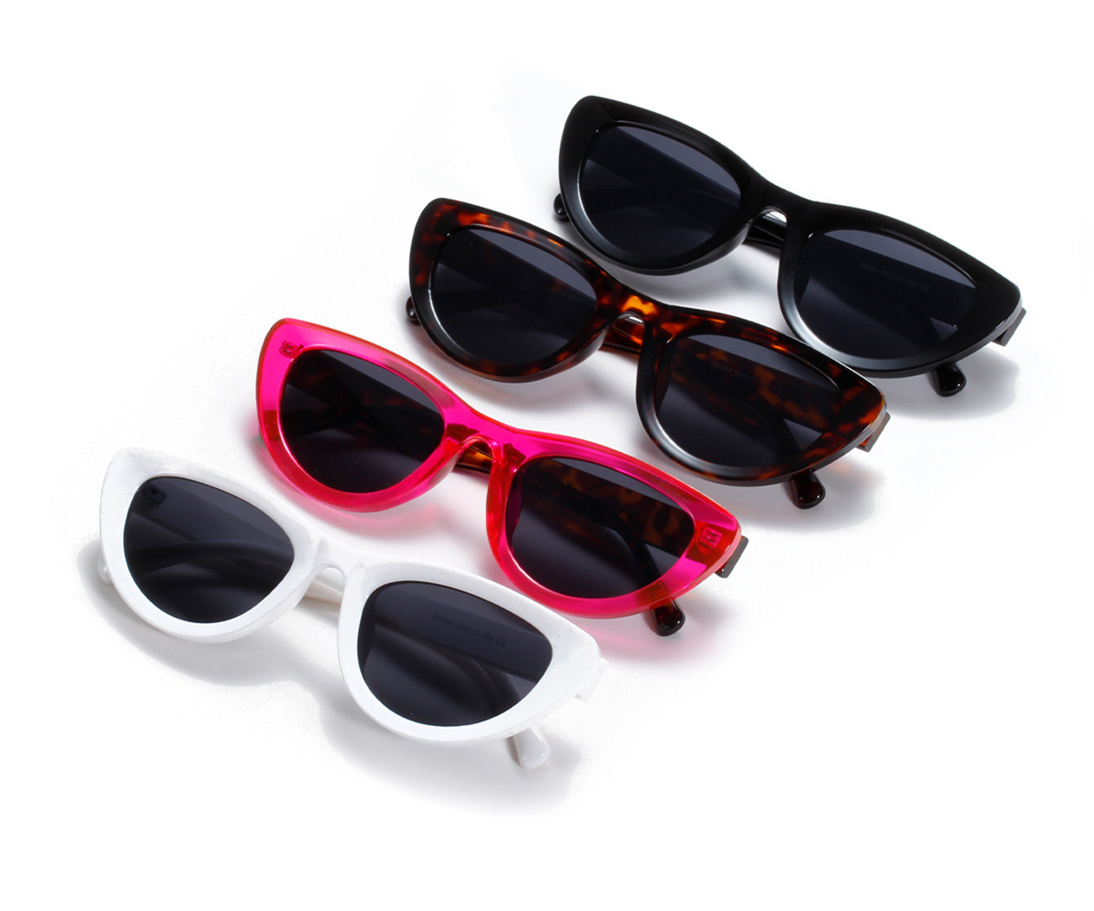 Cat's Eye  Popular Retro  Rose Red Big Frame Glasses New Anti-ultraviolet Sunglasses display picture 4