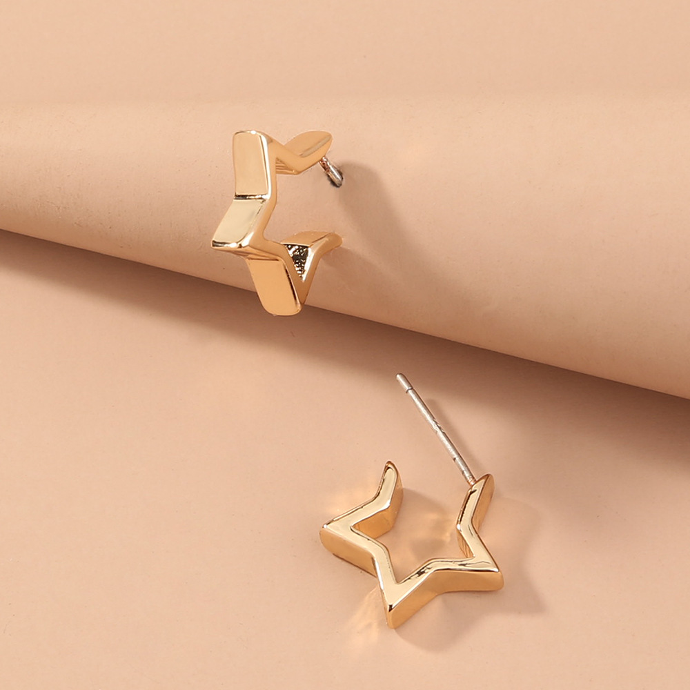 Simple Five-pointed Star Earrings Wholesale display picture 3