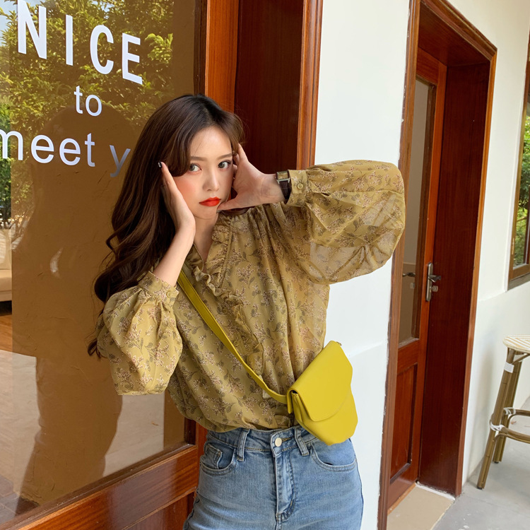 The 2022 new style of Korean-style, gentle and stylish floral chiffon sweater for women, long-sleeved base layer and puffed sleeve top pic 23