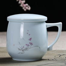 景德镇哑光彩绘陶瓷茶杯 带漏格黄底福字陶瓷茶杯logo公司会议杯