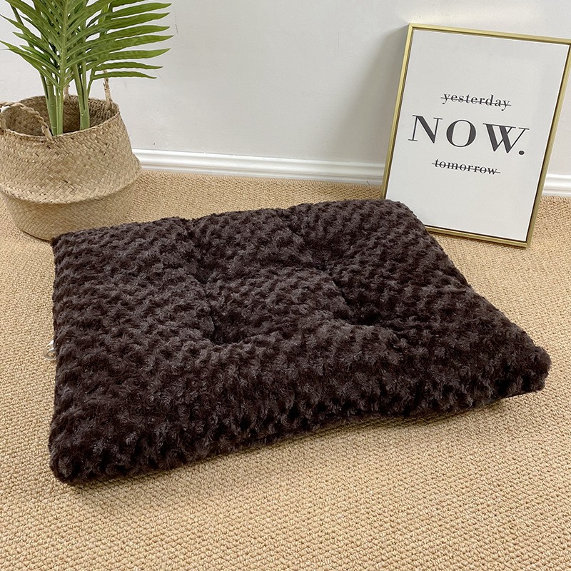 Коричневый