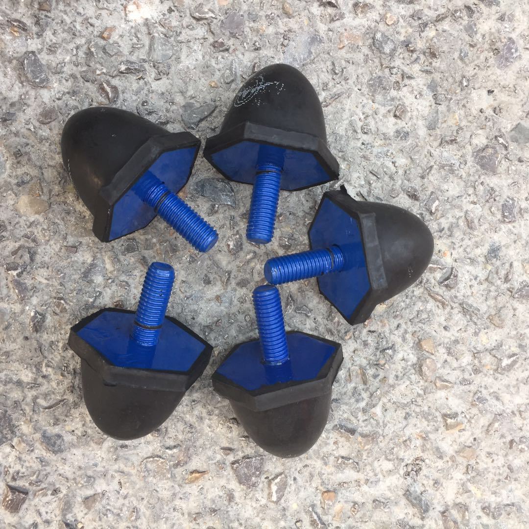 WG1642430081豪沃前梁缓冲块6