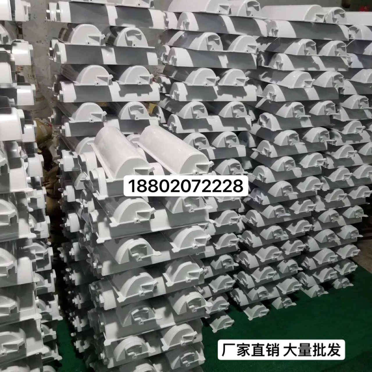 Z型提升机用1.8升ABS塑料料斗食品级物料提升斗塑料花纹平衡链斗