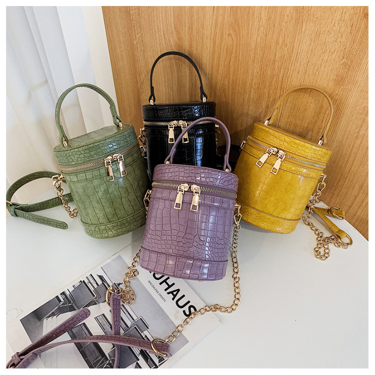 New Portable Crossbody Summer Texture Crocodile Pattern Chain Bucket Bag Wholesale display picture 2