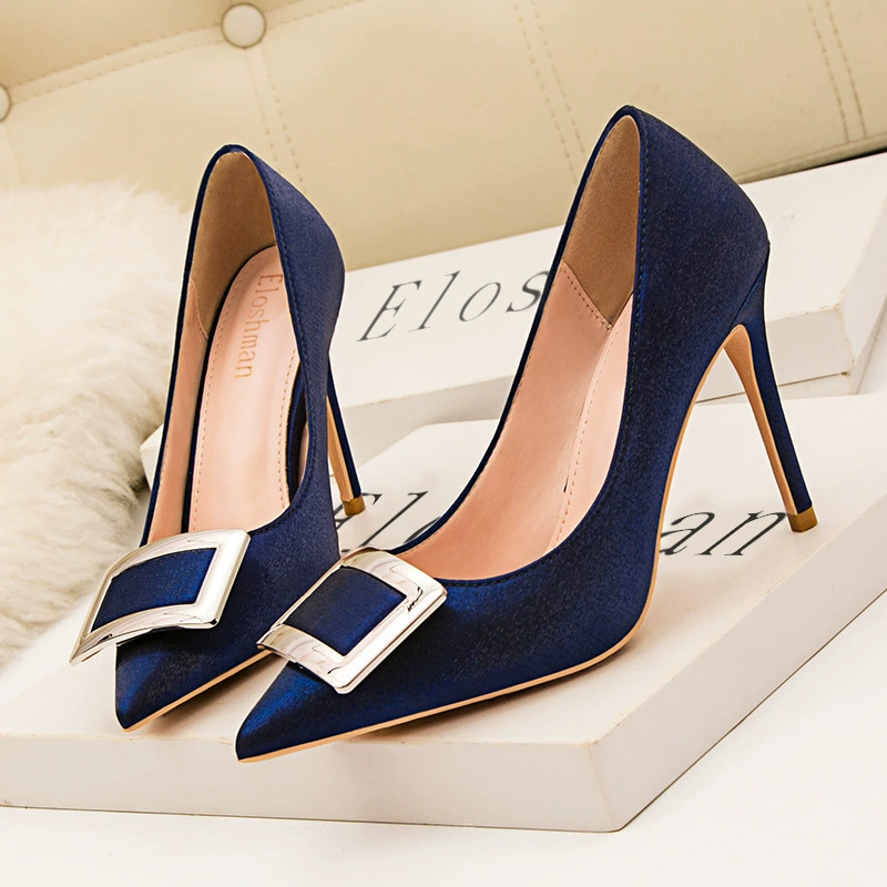 9288-58 Банкетная Женская обувь в европейском и американском стиле, атласные туфли на высоком каблуке с мелким острым носком и квадратной пряжкой, пикантные тонкие туфли на высоком каблуке